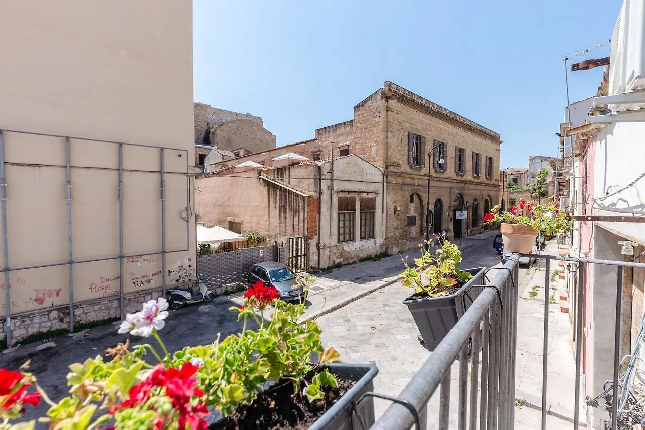La Casa Del Pescatore Alla Kalsa location